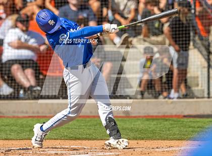 Thumbnail 3 in Huntington Beach vs Santa Margarita (CIF SS DIV 1 Round 2) photogallery.
