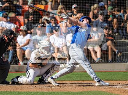 Thumbnail 3 in Huntington Beach vs Santa Margarita (CIF SS DIV 1 Round 2) photogallery.