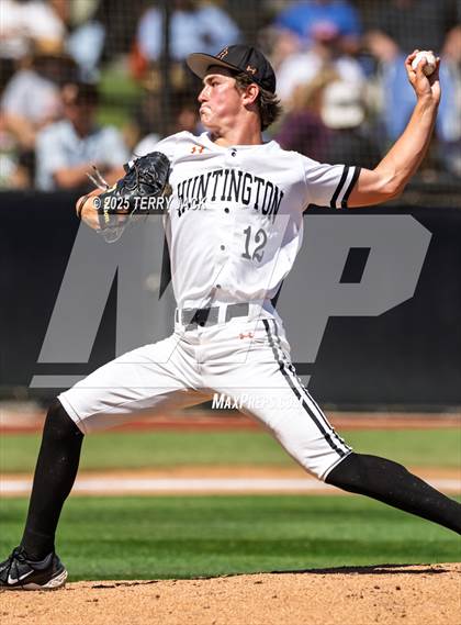 Thumbnail 2 in Huntington Beach vs Santa Margarita (CIF SS DIV 1 Round 2) photogallery.