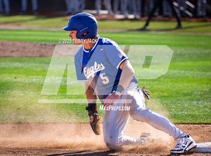 Thumbnail 3 in Huntington Beach vs Santa Margarita (CIF SS DIV 1 Round 2) photogallery.