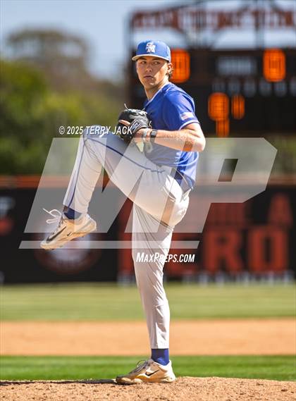 Thumbnail 1 in Huntington Beach vs Santa Margarita (CIF SS DIV 1 Round 2) photogallery.