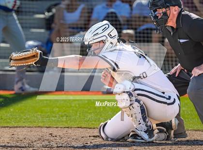 Thumbnail 3 in Huntington Beach vs Santa Margarita (CIF SS DIV 1 Round 2) photogallery.