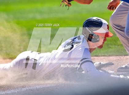 Thumbnail 1 in Huntington Beach vs Santa Margarita (CIF SS DIV 1 Round 2) photogallery.
