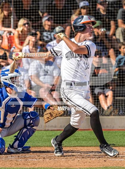 Thumbnail 1 in Huntington Beach vs Santa Margarita (CIF SS DIV 1 Round 2) photogallery.