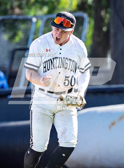 Thumbnail 2 in Huntington Beach vs Santa Margarita (CIF SS DIV 1 Round 2) photogallery.