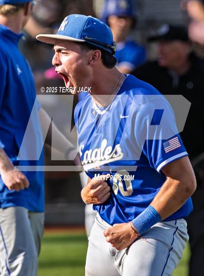 Thumbnail 2 in Huntington Beach vs Santa Margarita (CIF SS DIV 1 Round 2) photogallery.
