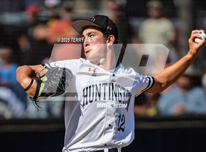 Thumbnail 1 in Huntington Beach vs Santa Margarita (CIF SS DIV 1 Round 2) photogallery.