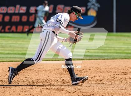 Thumbnail 1 in Huntington Beach vs Santa Margarita (CIF SS DIV 1 Round 2) photogallery.