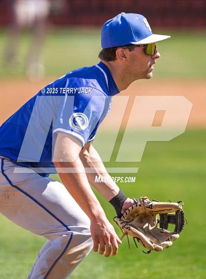 Thumbnail 2 in Huntington Beach vs Santa Margarita (CIF SS DIV 1 Round 2) photogallery.