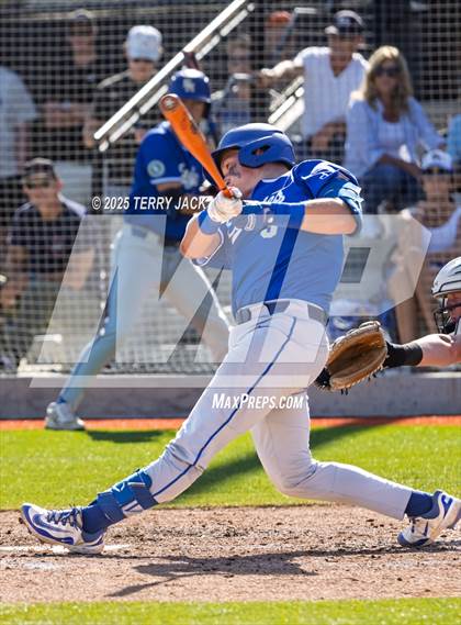 Thumbnail 3 in Huntington Beach vs Santa Margarita (CIF SS DIV 1 Round 2) photogallery.