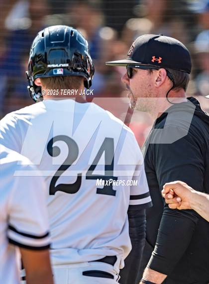 Thumbnail 2 in Huntington Beach vs Santa Margarita (CIF SS DIV 1 Round 2) photogallery.