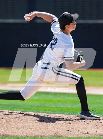 Thumbnail 3 in Huntington Beach vs Santa Margarita (CIF SS DIV 1 Round 2) photogallery.
