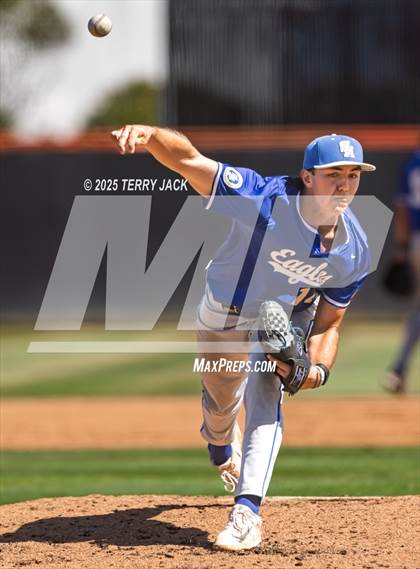 Thumbnail 1 in Huntington Beach vs Santa Margarita (CIF SS DIV 1 Round 2) photogallery.