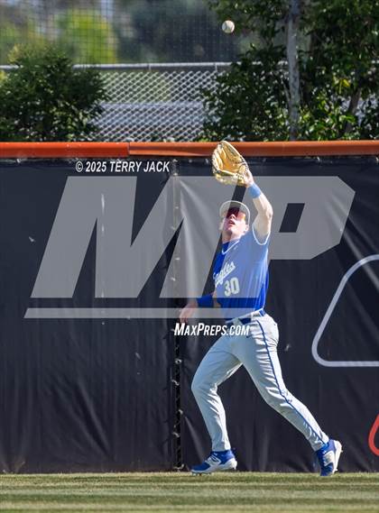 Thumbnail 1 in Huntington Beach vs Santa Margarita (CIF SS DIV 1 Round 2) photogallery.