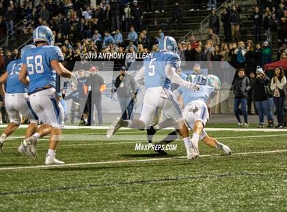 Thumbnail 3 in Oceanside vs. Corona del Mar (CIF SoCal D1-A Regional Final) photogallery.