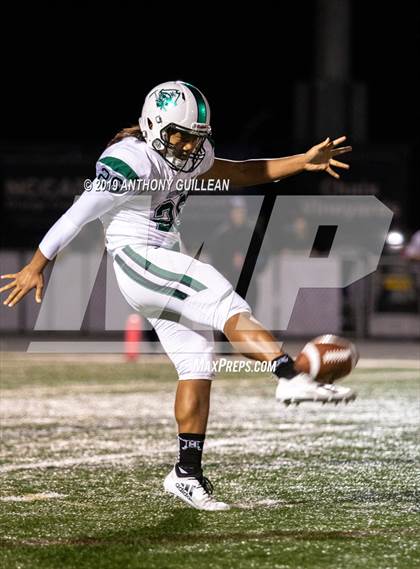 Thumbnail 3 in Oceanside vs. Corona del Mar (CIF SoCal D1-A Regional Final) photogallery.