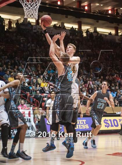Thumbnail 3 in Cleveland vs. Hobbs (NMAA 6A Final) photogallery.