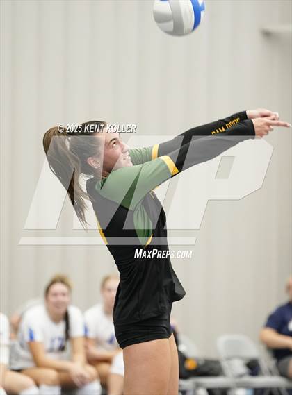 Thumbnail 3 in Flat Rock vs. Skyline (Beast of the East) photogallery.