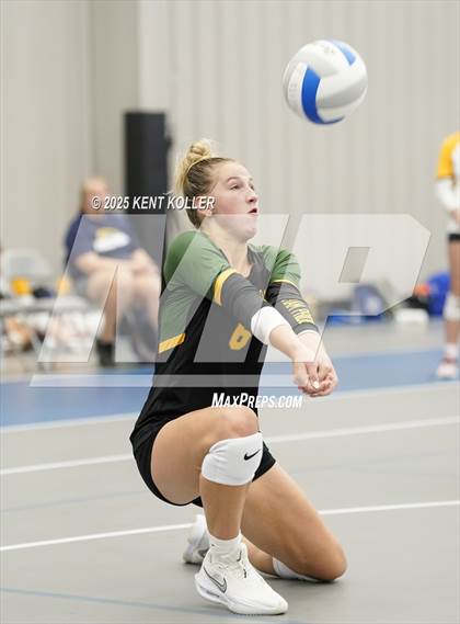 Thumbnail 3 in Flat Rock vs. Skyline (Beast of the East) photogallery.