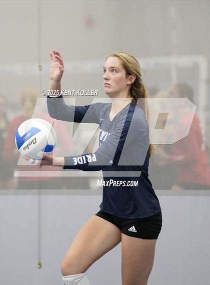 Thumbnail 1 in Flat Rock vs. Skyline (Beast of the East) photogallery.