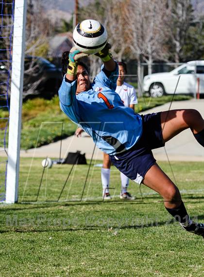 Thumbnail 2 in Garces @ Chaminade photogallery.