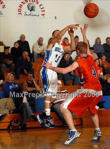 Thumbnail 2 in Vienna vs. Sparta (Sesser Holiday Tournament) photogallery.