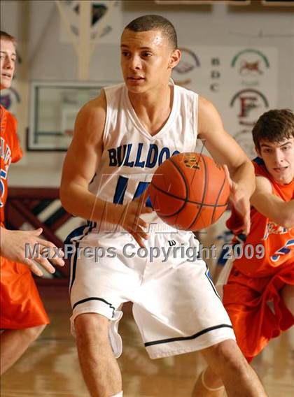 Thumbnail 1 in Vienna vs. Sparta (Sesser Holiday Tournament) photogallery.