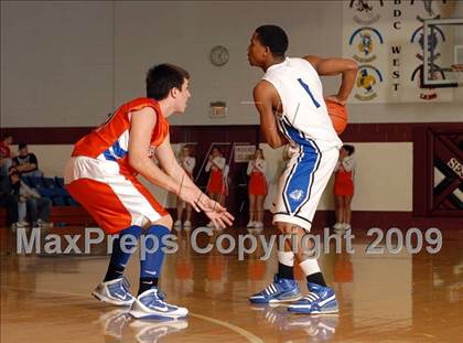 Thumbnail 3 in Vienna vs. Sparta (Sesser Holiday Tournament) photogallery.
