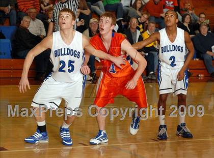 Thumbnail 3 in Vienna vs. Sparta (Sesser Holiday Tournament) photogallery.