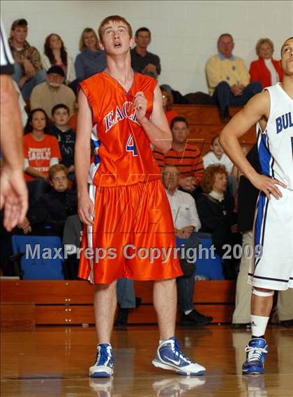 Thumbnail 3 in Vienna vs. Sparta (Sesser Holiday Tournament) photogallery.