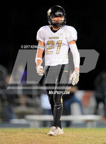 Thumbnail 2 in Berwick vs. West Feliciana (LHSAA 3A 2nd Round Playoff) photogallery.