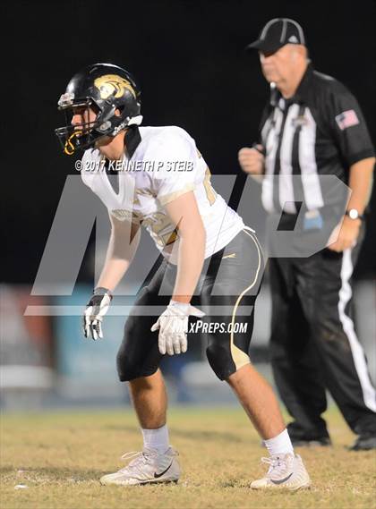 Thumbnail 3 in Berwick vs. West Feliciana (LHSAA 3A 2nd Round Playoff) photogallery.