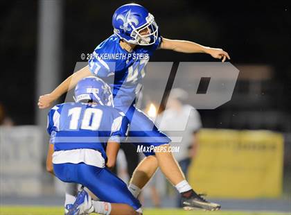 Thumbnail 2 in Berwick vs. West Feliciana (LHSAA 3A 2nd Round Playoff) photogallery.