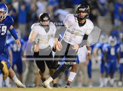 Thumbnail 2 in Berwick vs. West Feliciana (LHSAA 3A 2nd Round Playoff) photogallery.
