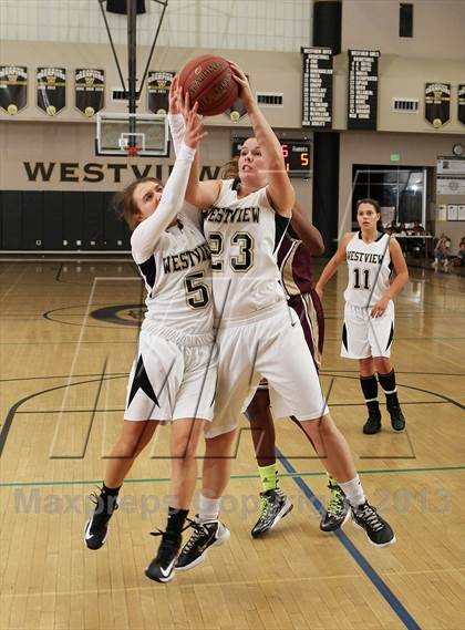 Thumbnail 2 in Bishop's @ Westview (So Cal Holiday Classic) photogallery.