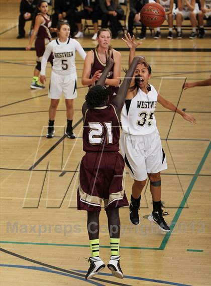 Thumbnail 3 in Bishop's @ Westview (So Cal Holiday Classic) photogallery.
