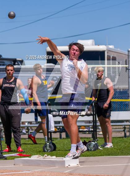 Thumbnail 2 in CHSAA 5A State Championships (Shotput Final) photogallery.