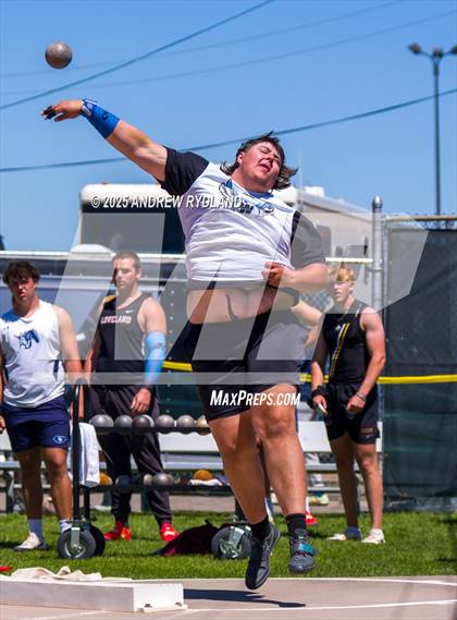 Thumbnail 2 in CHSAA 5A State Championships (Shotput Final) photogallery.