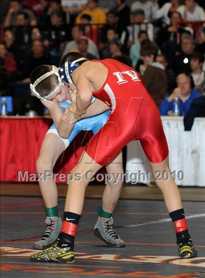 Thumbnail 1 in NYSPHSAA Championships (Division 2 Finals) photogallery.