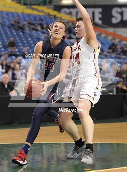 Thumbnail 2 in O'Dea vs. Mt. Spokane (WIAA 3A 1st Round Playoff)  photogallery.