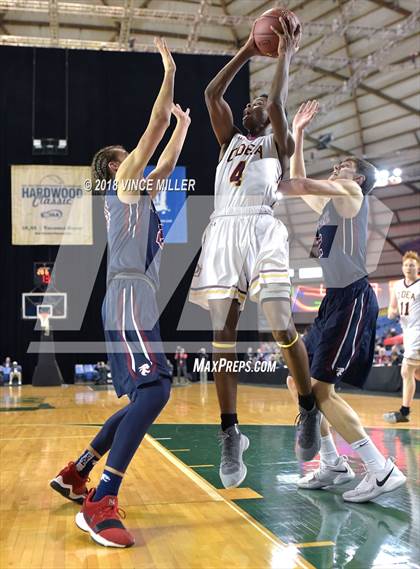 Thumbnail 2 in O'Dea vs. Mt. Spokane (WIAA 3A 1st Round Playoff)  photogallery.