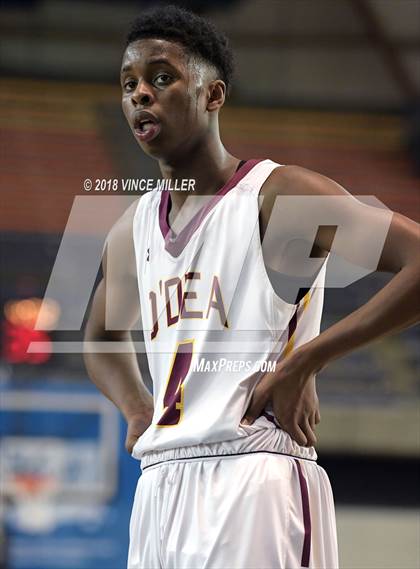 Thumbnail 3 in O'Dea vs. Mt. Spokane (WIAA 3A 1st Round Playoff)  photogallery.