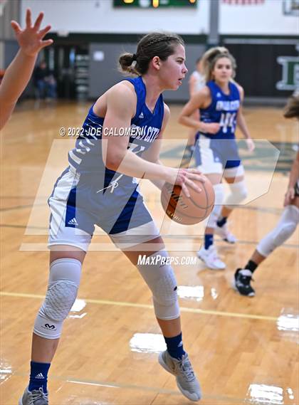 Thumbnail 1 in Devine vs Falls City (Marion Basketball Tournament) photogallery.