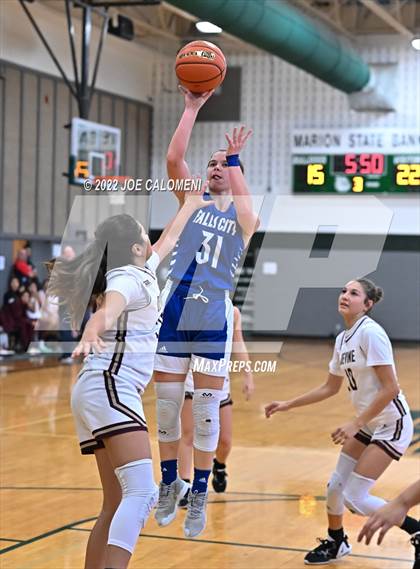 Thumbnail 3 in Devine vs Falls City (Marion Basketball Tournament) photogallery.