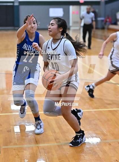Thumbnail 3 in Devine vs Falls City (Marion Basketball Tournament) photogallery.