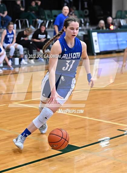 Thumbnail 1 in Devine vs Falls City (Marion Basketball Tournament) photogallery.