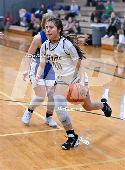 Thumbnail 3 in Devine vs Falls City (Marion Basketball Tournament) photogallery.