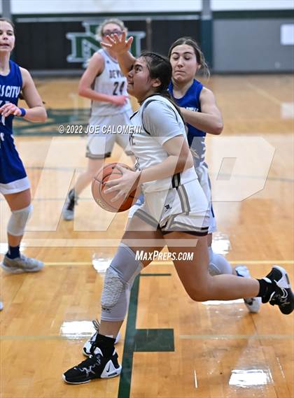 Thumbnail 3 in Devine vs Falls City (Marion Basketball Tournament) photogallery.