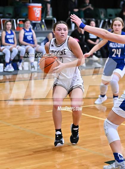 Thumbnail 1 in Devine vs Falls City (Marion Basketball Tournament) photogallery.
