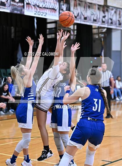 Thumbnail 1 in Devine vs Falls City (Marion Basketball Tournament) photogallery.